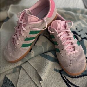 Adidas Women's Pastel Pink and Forest Green Sneakers
